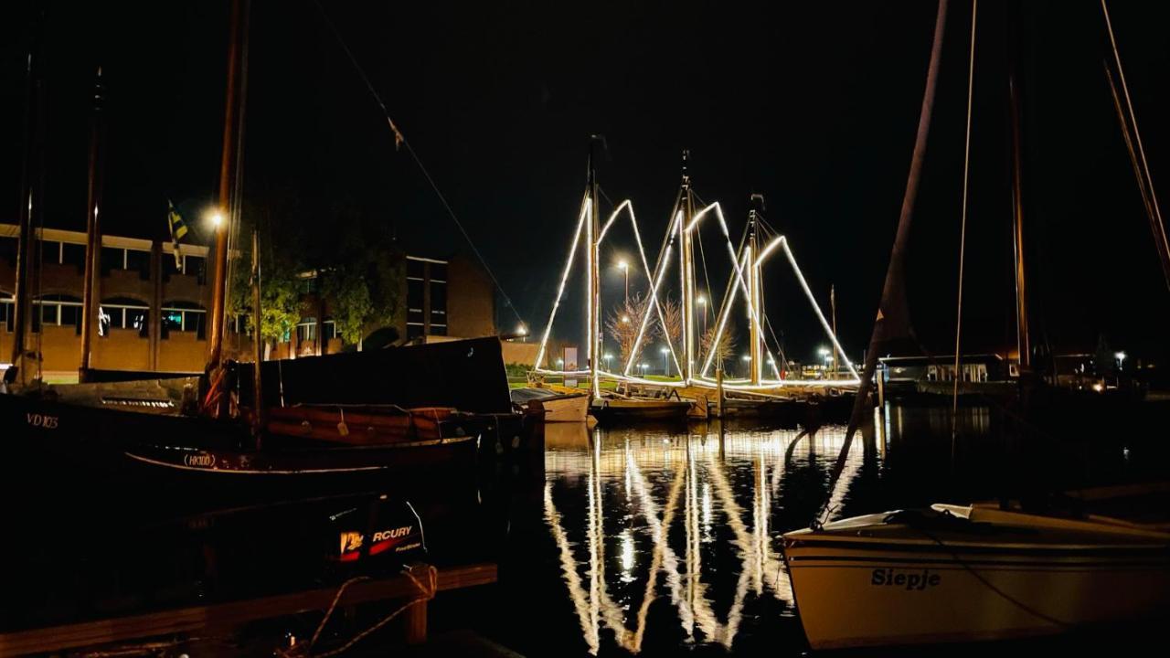 Woonboot 4 * Harderwijk