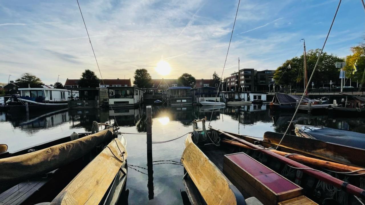 Hotel en barco Woonboot 4 Harderwijk