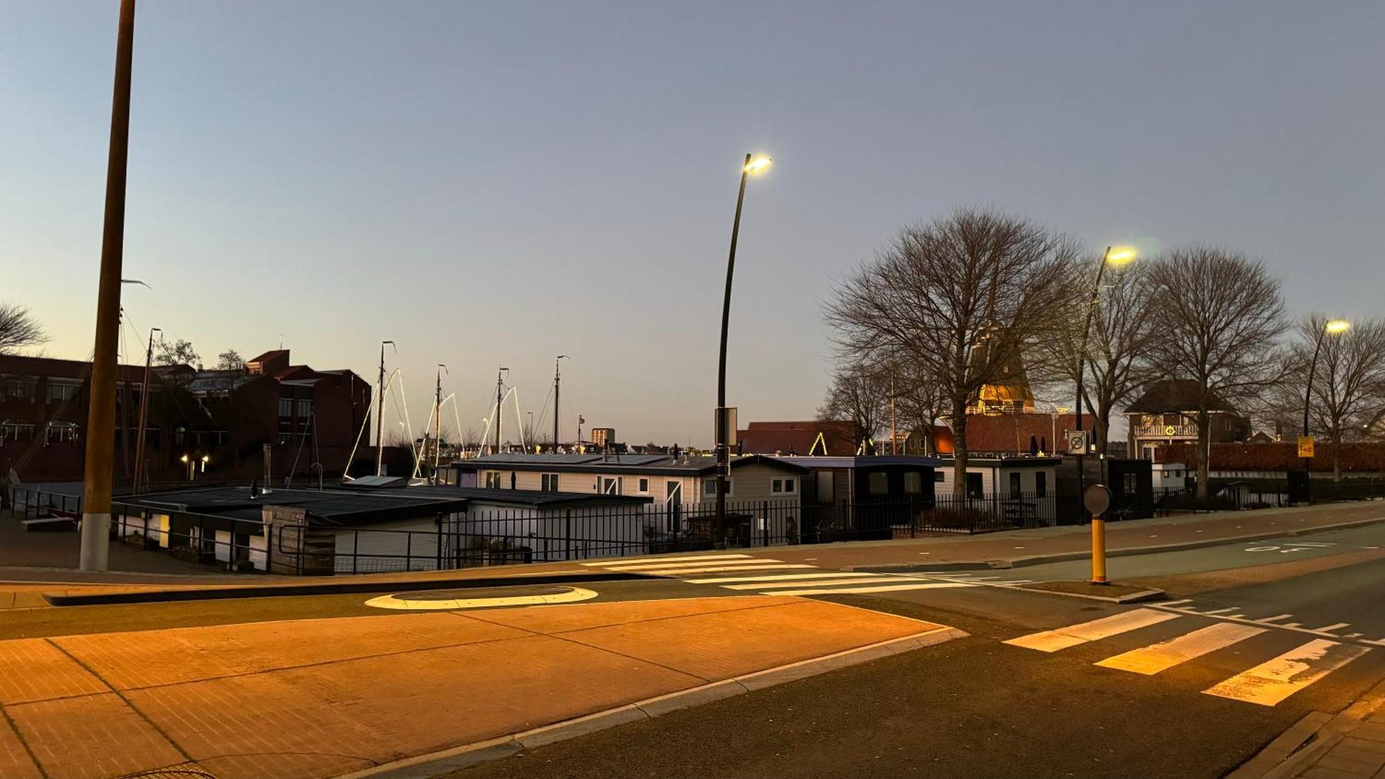 Woonboot 4 Hotel en barco *