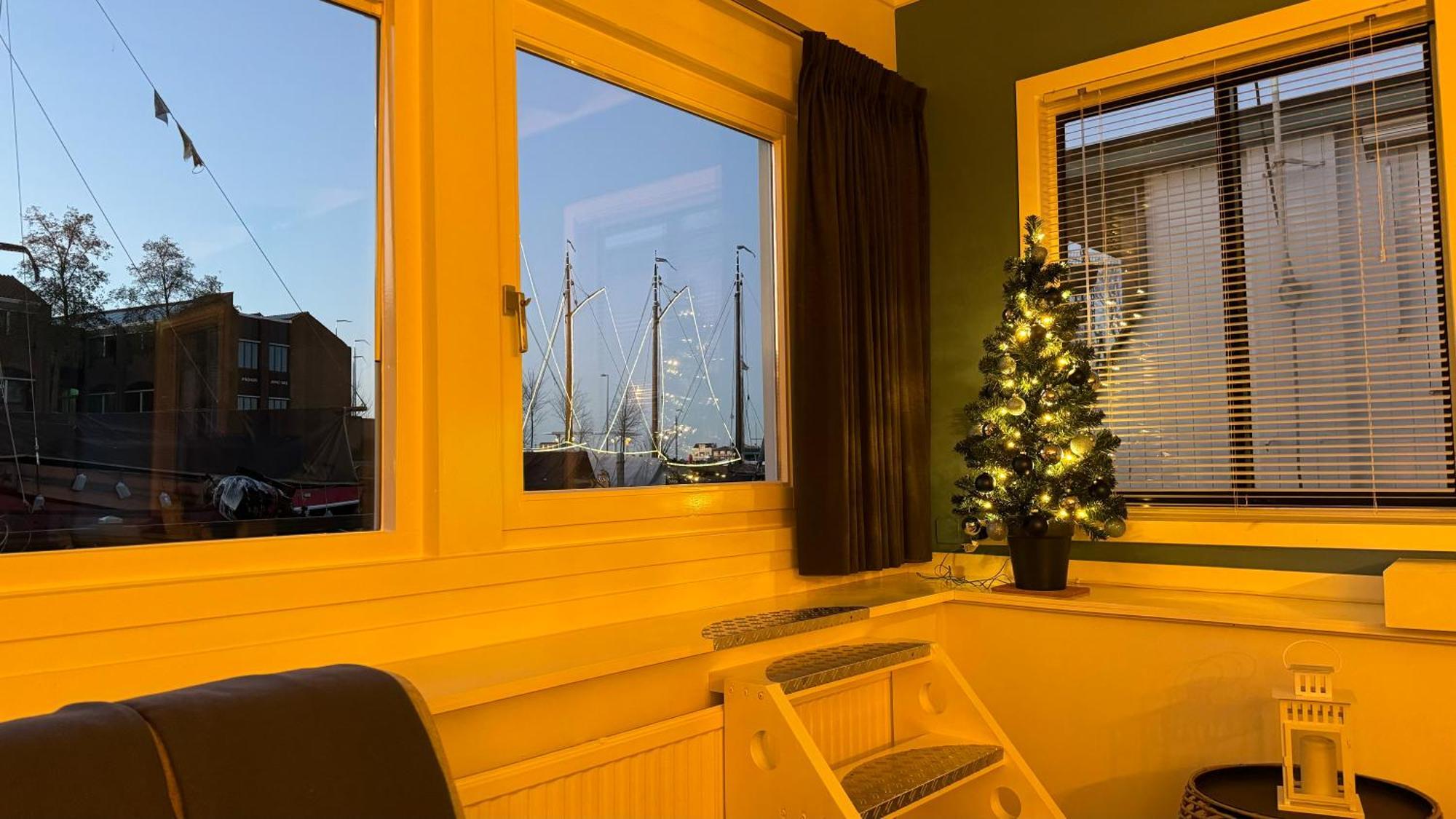 Hotel en barco Woonboot 4 Harderwijk